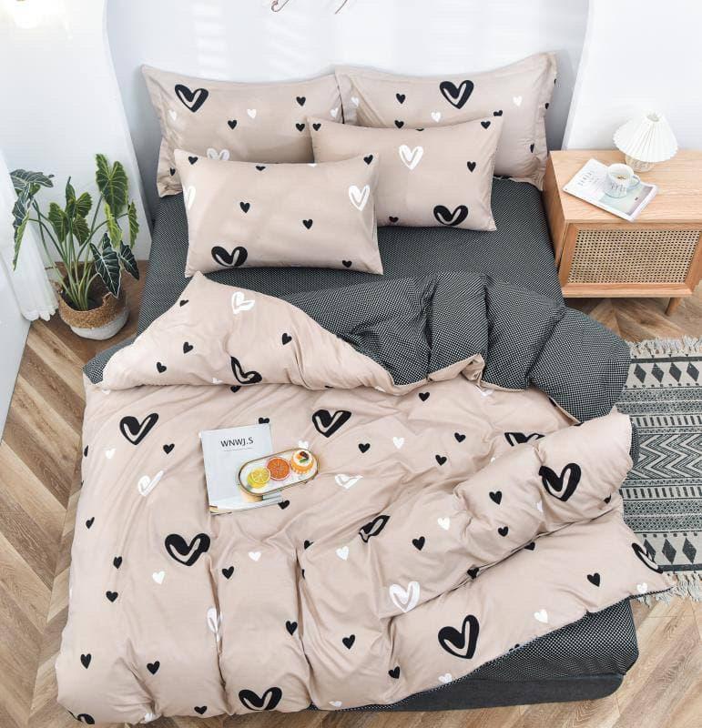 

Комплект постельного белья Qili Home Textile Софткоттон №3345895 Семейный 2х160х215, Кремовый с серым сердце