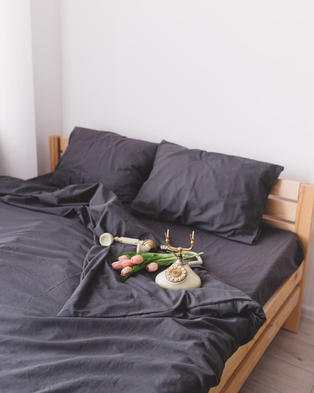 

Комплект постельного белья Qili Home Textile Сатин №R5896splR Семейный 2х160х215, темно-серый