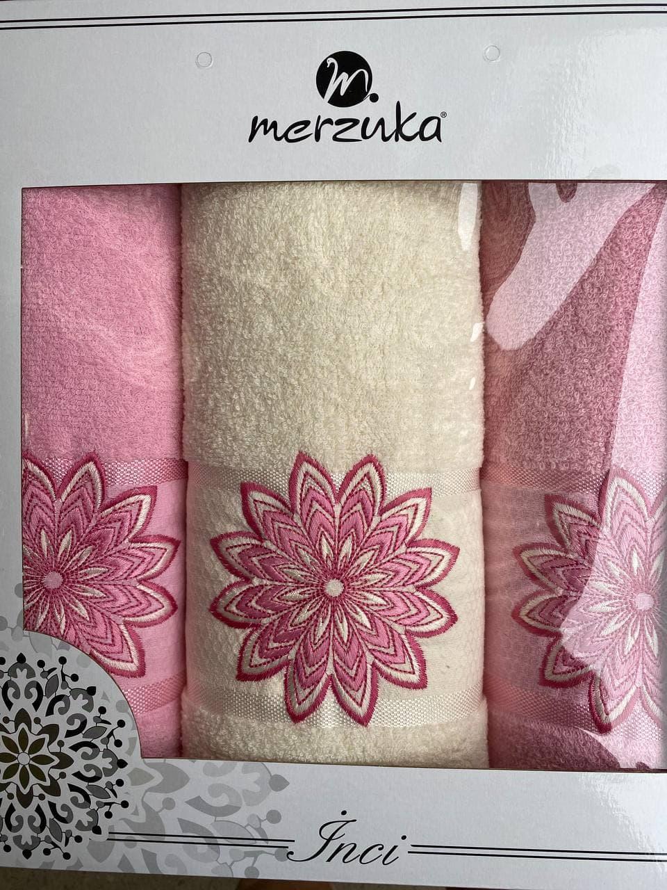 

Набор банных махровых полотенец Merzuka 3шт 50х90 2шт 70х140 1шт Розовый №349