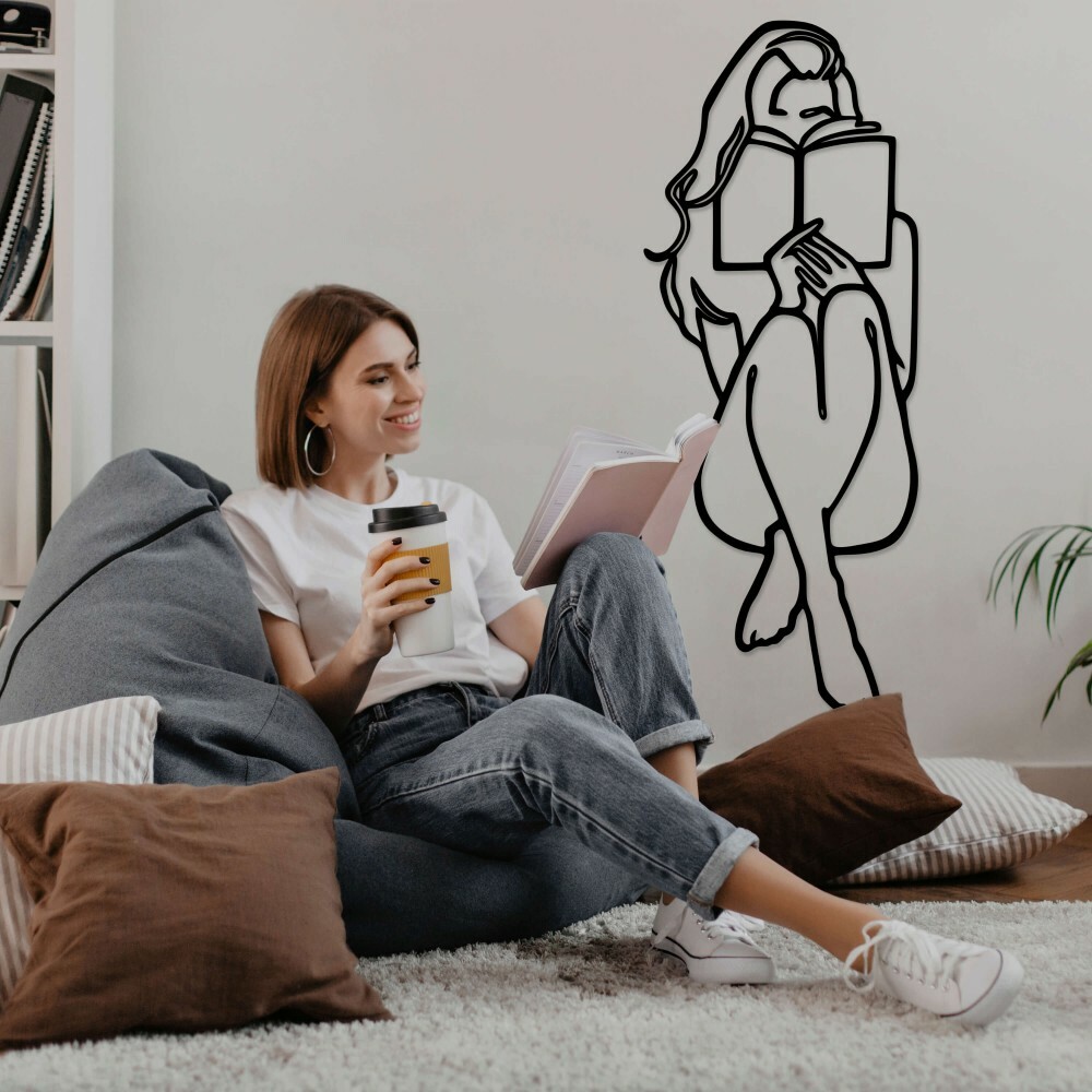 

Панно из дерева Born for Art Девушка и книга 70х29 см Черное