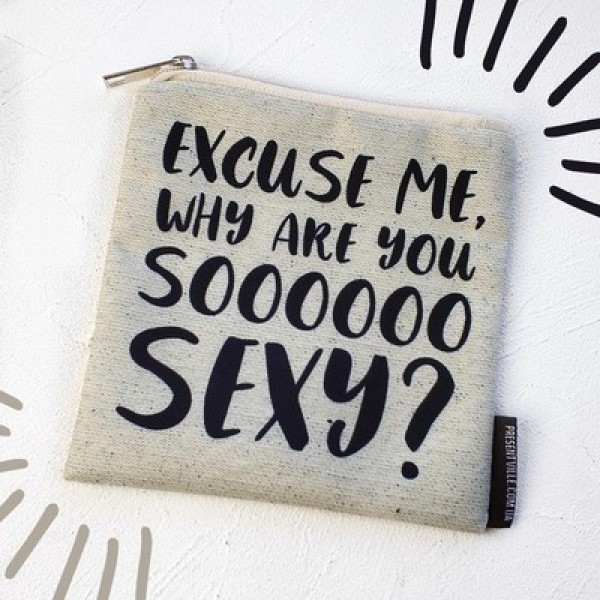 

Косметичка квадратная маленькая "Basic Excuse mu, why are you soooooo sexy " Present косметичка квадратная с ярким принтом