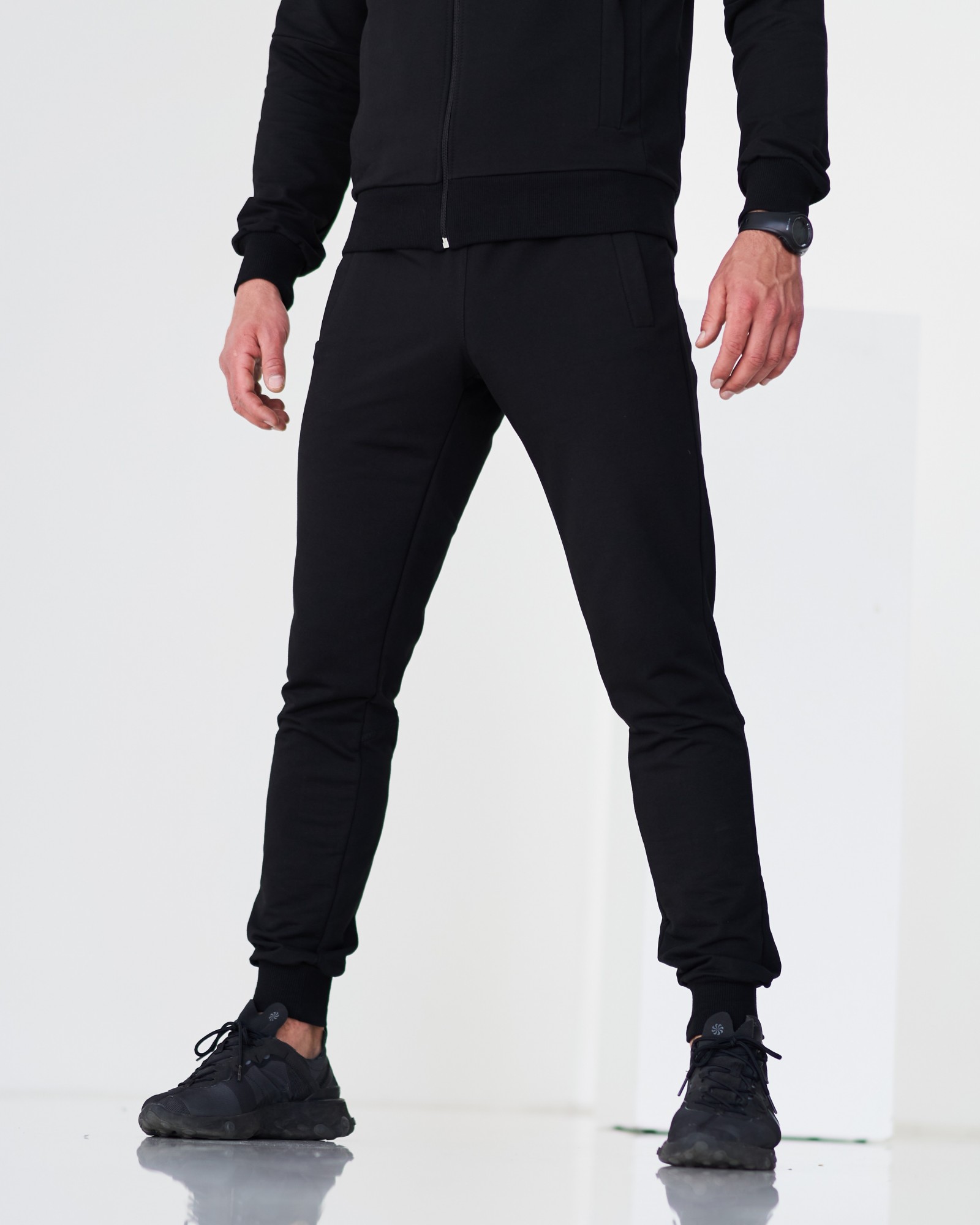 

Спортивные штаны тонкие GR8 active wear модель 61т2-черный размер, Спортивные штаны тонкие GR8 active wear модель 61т2-черный размер L