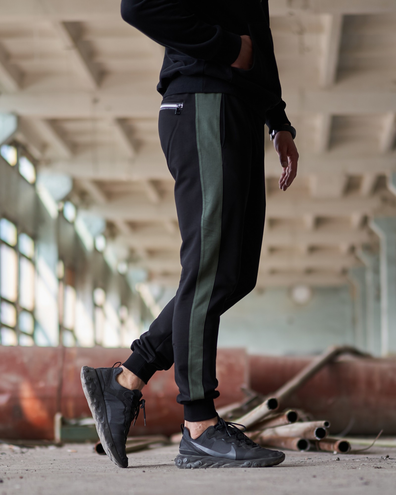 

Спортивные штаны тонкие GR8 active wear модель 7т2-черный+ХВ размер S