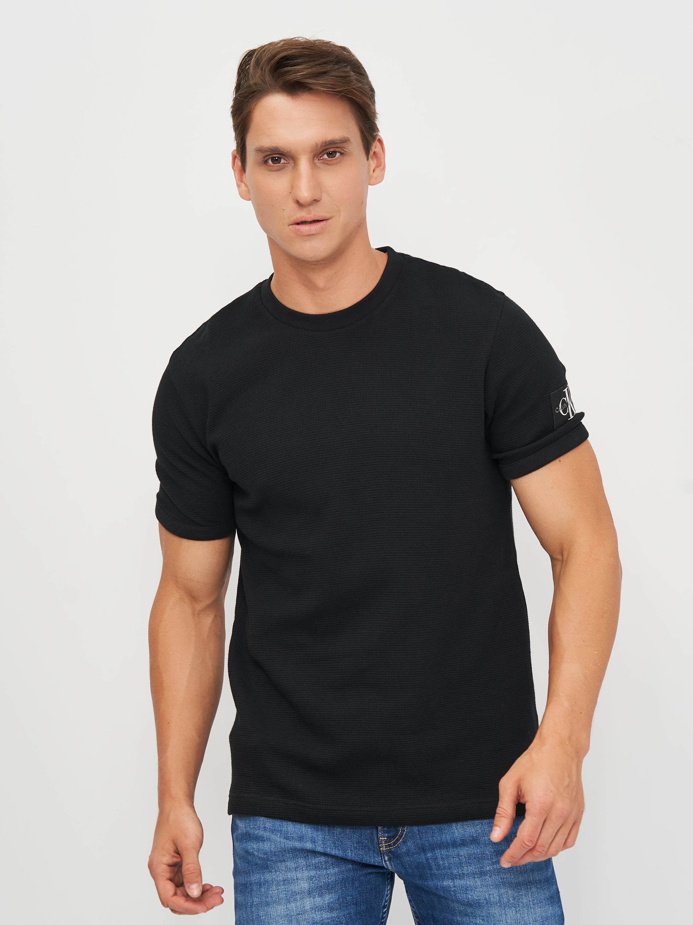 

Футболка Calvin Klein Jeans Monogram Badge Waffle Ss Tee J30J319074-BEH S Black