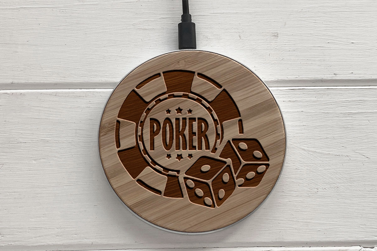 

Быстрая беспроводная деревянная зарядка SkinWood White Fast Charge Poker