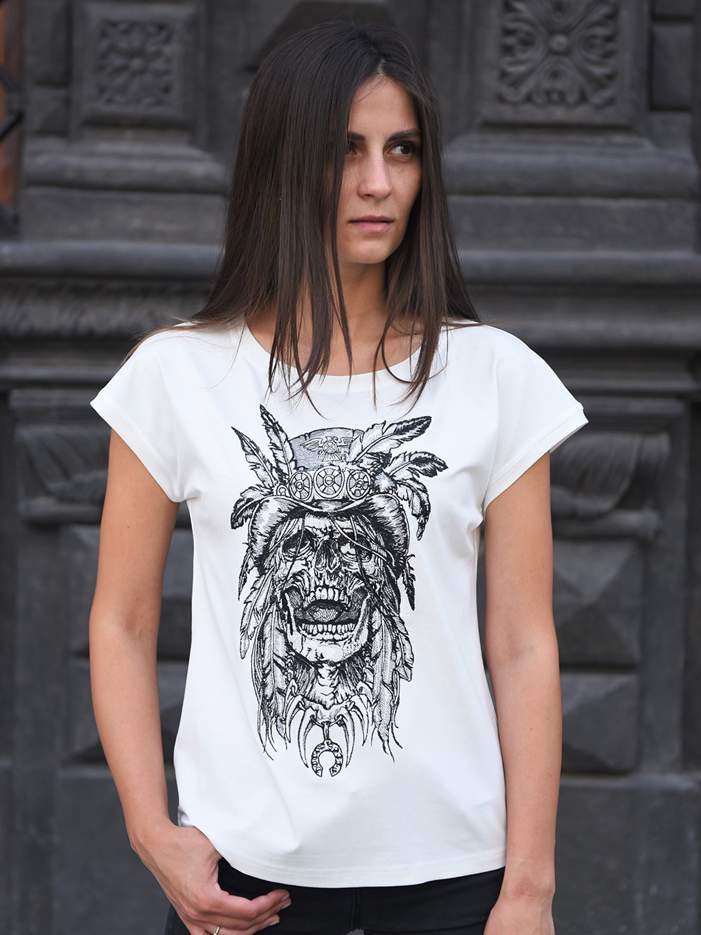 

Футболка BATIAR Indian skull XXL молочная