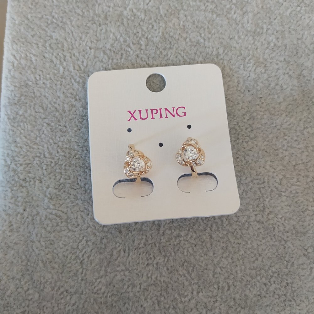 

Серьги Xuping с белыми камнями 9х13мм Позолота 18К, ida25290