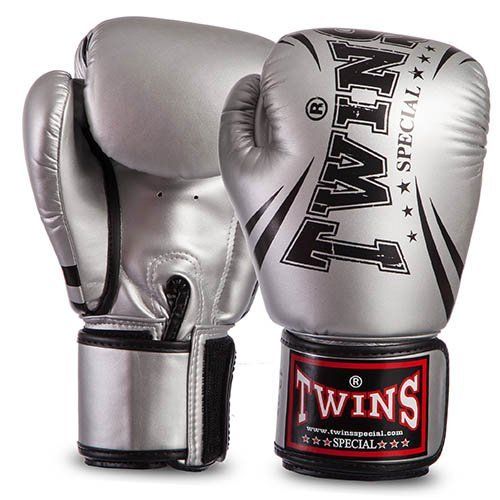 

Перчатки боксерские FBGVSD3-TW6 Twins 14oz Серебряный (37426071)
