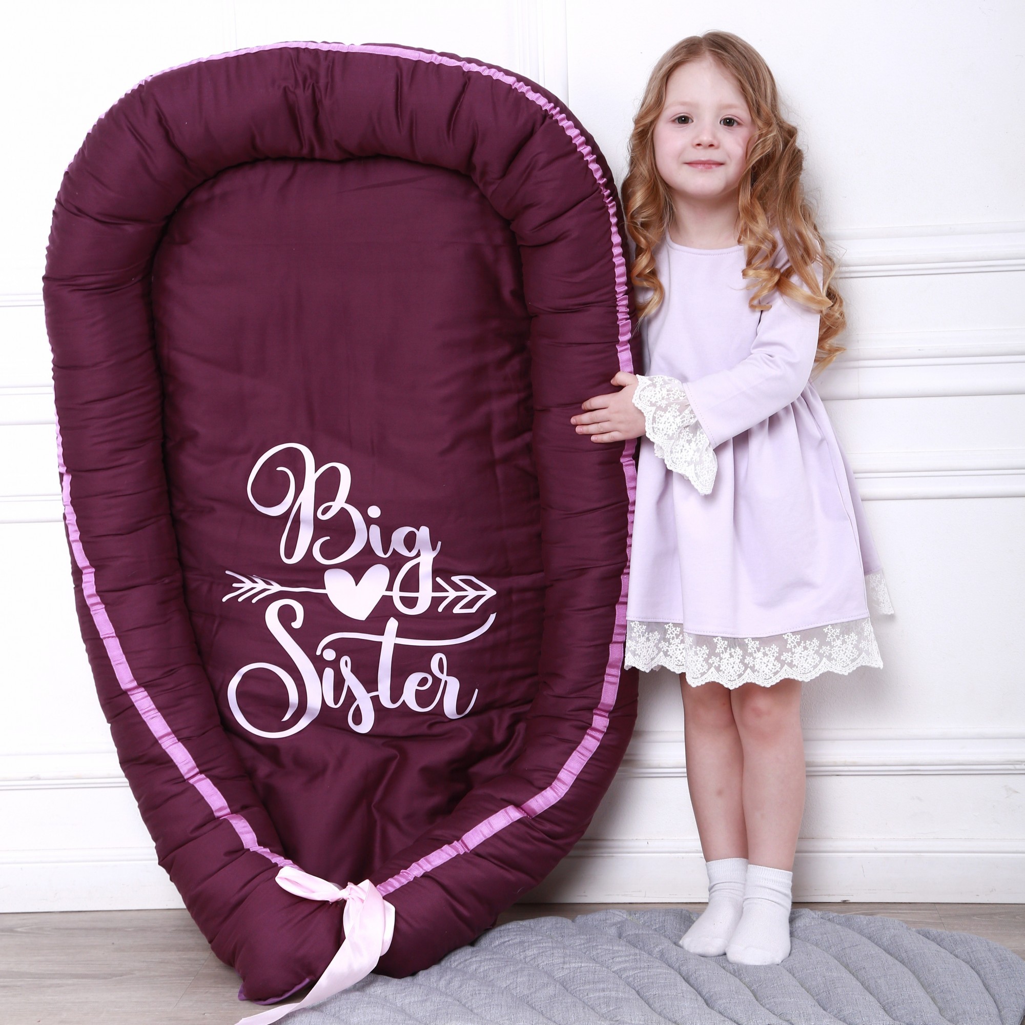 

Компактная кроватка MammyDo Big sister фиолетового цвета, с надписью