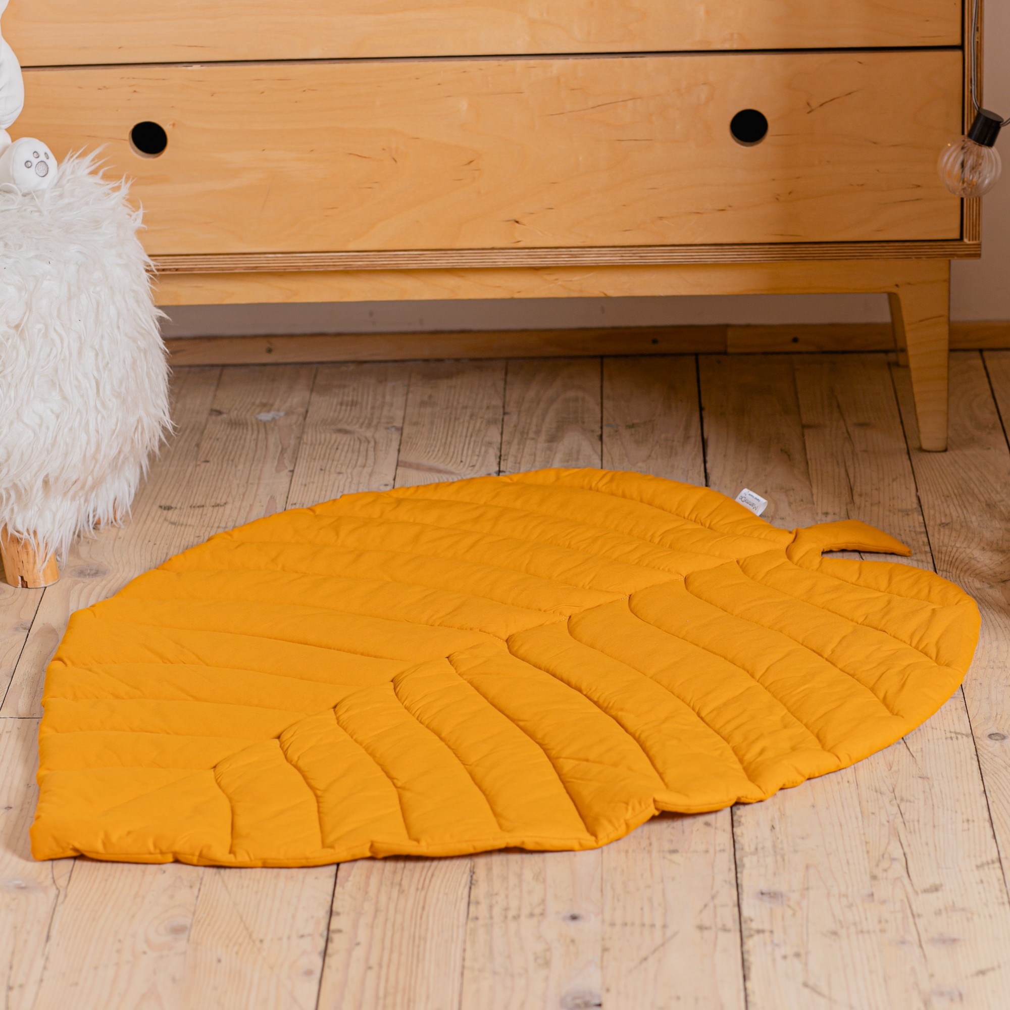 

Коврик листик в детскую комнату MammyDo Mustard 93x73 см горчичный