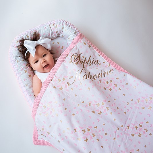 

Именной детский плед MammyDo Pink Butterflies розовый с бабочками