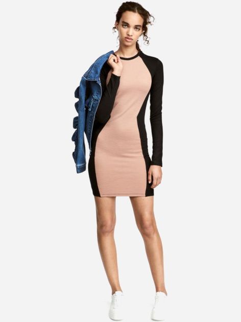 

Платье H&M 2hm053300121 34 Черное