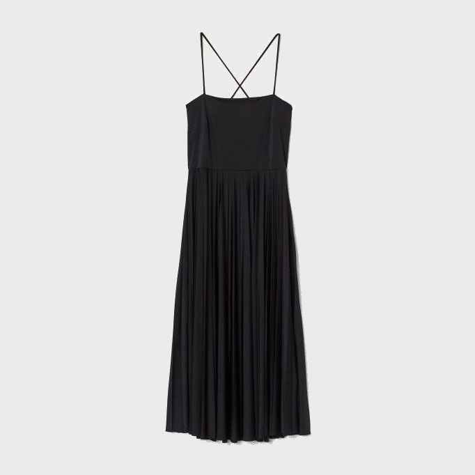 

Платье H&M 7555929 M Черное
