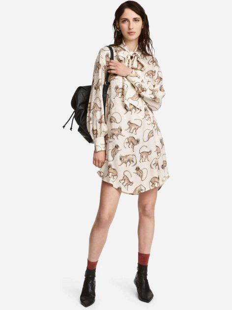 

Платье H&M 3hm05300125 42 Молочное