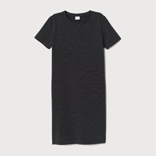 

Платье H&M 04582399 S Темно-синее с бежевым