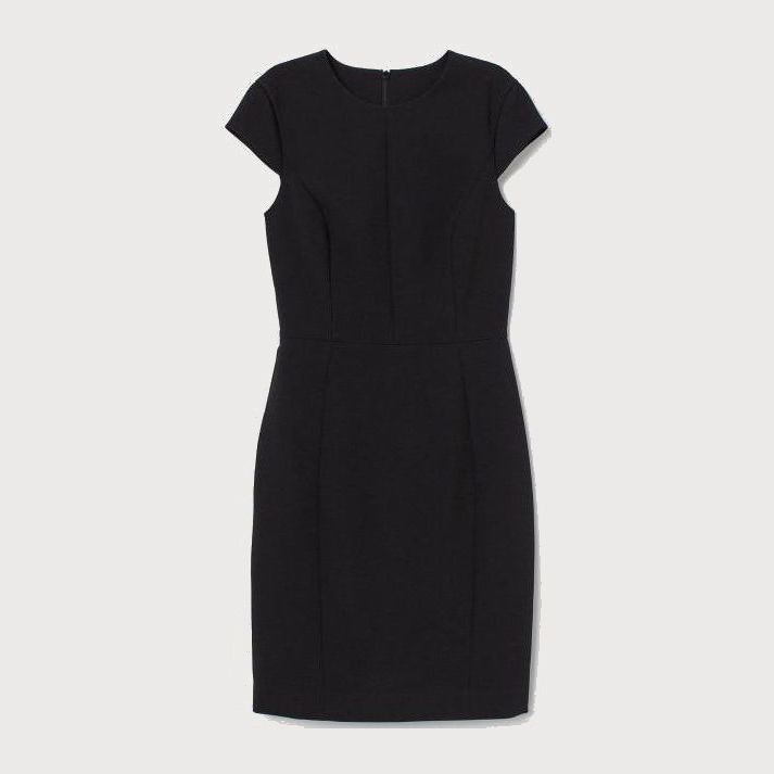 

Платье H&M 0577512 46 Черное