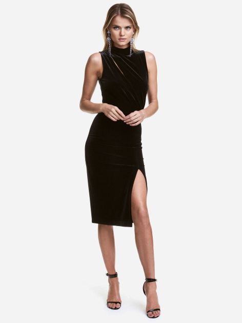 

Платье H&M 0447000-4 36 Черное