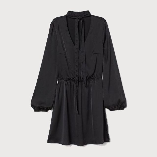 

Платье H&M 7944680RP4  Черное, Платье H&M 7944680RP4 38 Черное