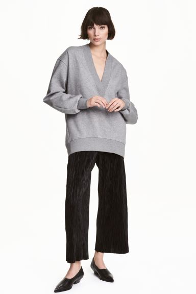 

Штани H&M 0489842SK 40 чорний