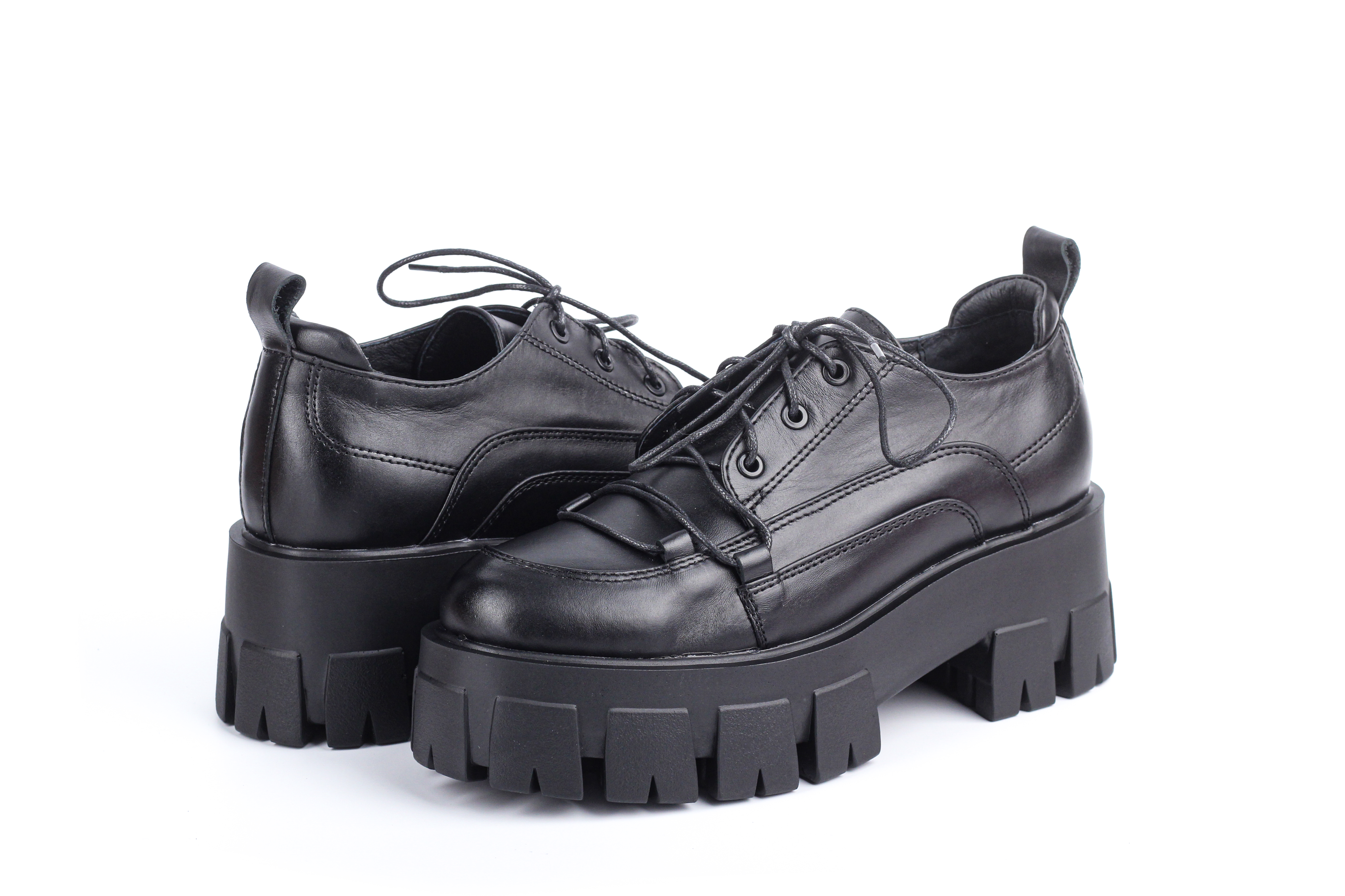 

Туфли MILLI GOLD 496-90200BLACK-K черный 40 2000903967774