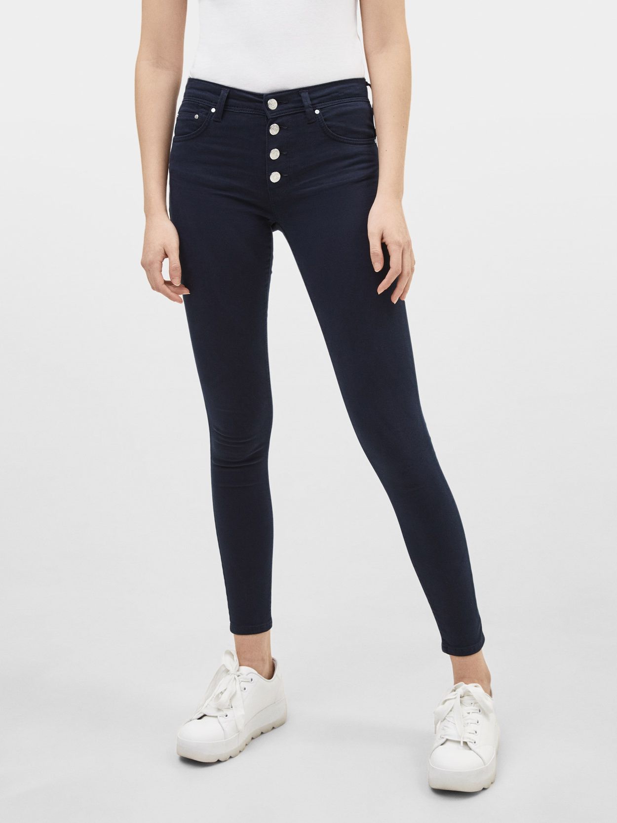 

Джинсы Bershka 00166388401 34 Синие