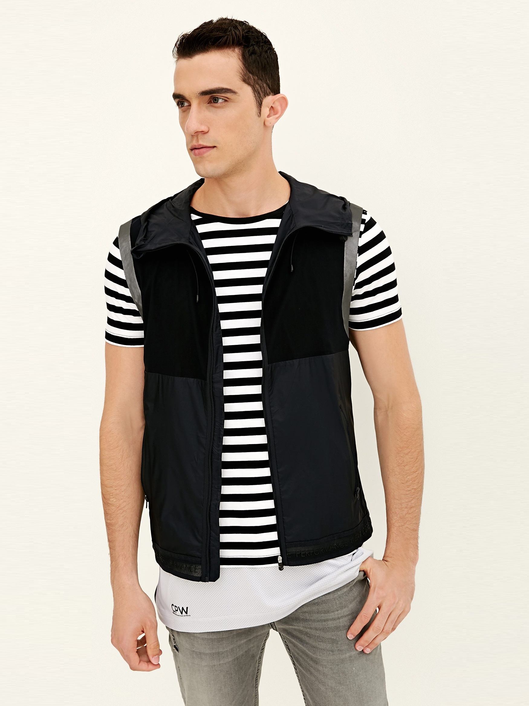 

Жилет Jack & Jones 217121535  Черный, Жилет Jack & Jones 217121535 S Черный
