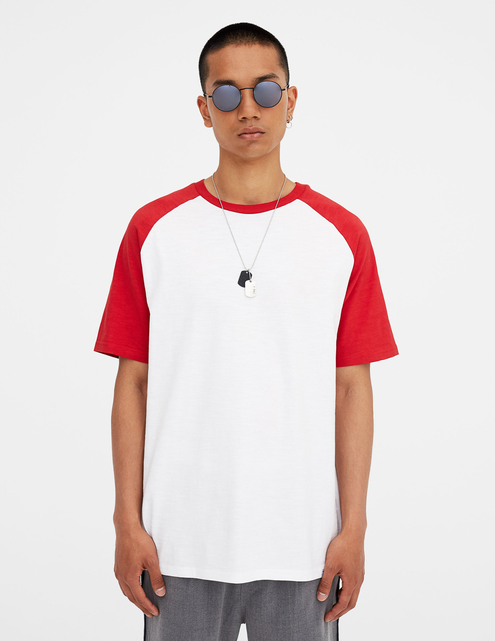 

Футболка PULL & BEAR М0111819 (5230/594/600) цвет белый M