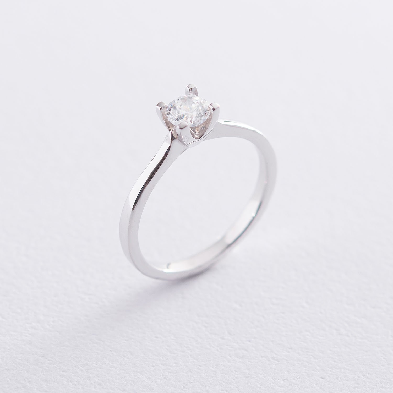 

Помолвочное кольцо в белом золоте (куб. цирконий Swarovski) к06316 Оникс 16