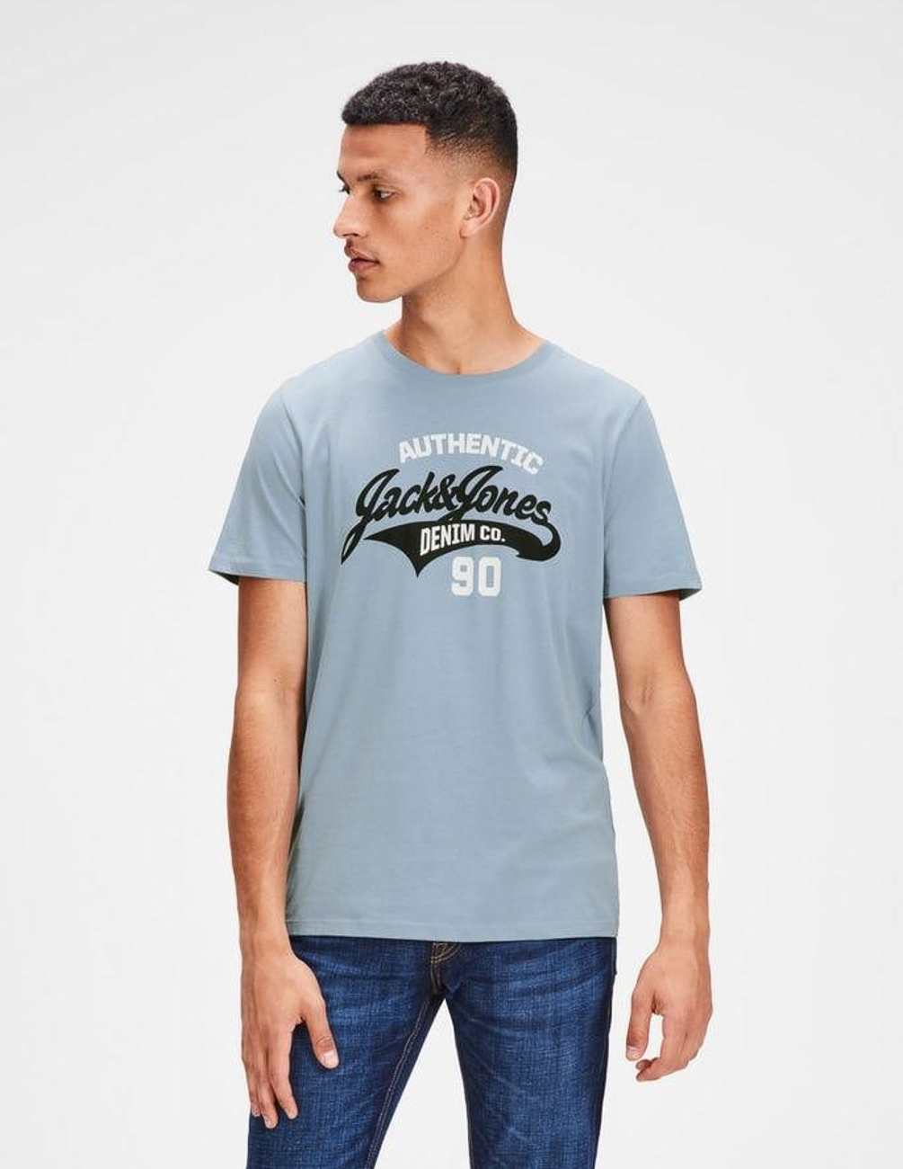 

Футболка JACK&JONES М0111143 цвет голубой M