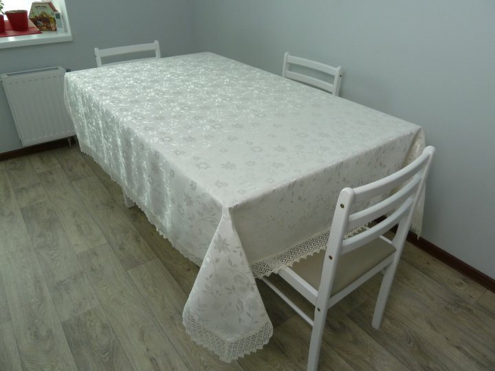 

Скатерть жаккардовая CARDION прямоугольная Alya 160x260 кремовая