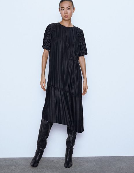 

Платье Zara M чёрное (1203-824)