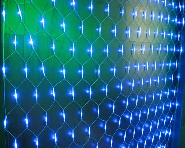 

Светодиодная гирлянда Shine Lighting X-mas Lights сетка на окно 120LED 1.5*1.5 метра Голубая