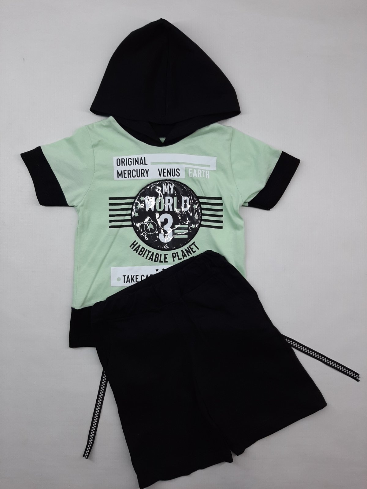 

Костюм (футболка+шорты) Kids Klub 74381 104см (р) черно-салатный