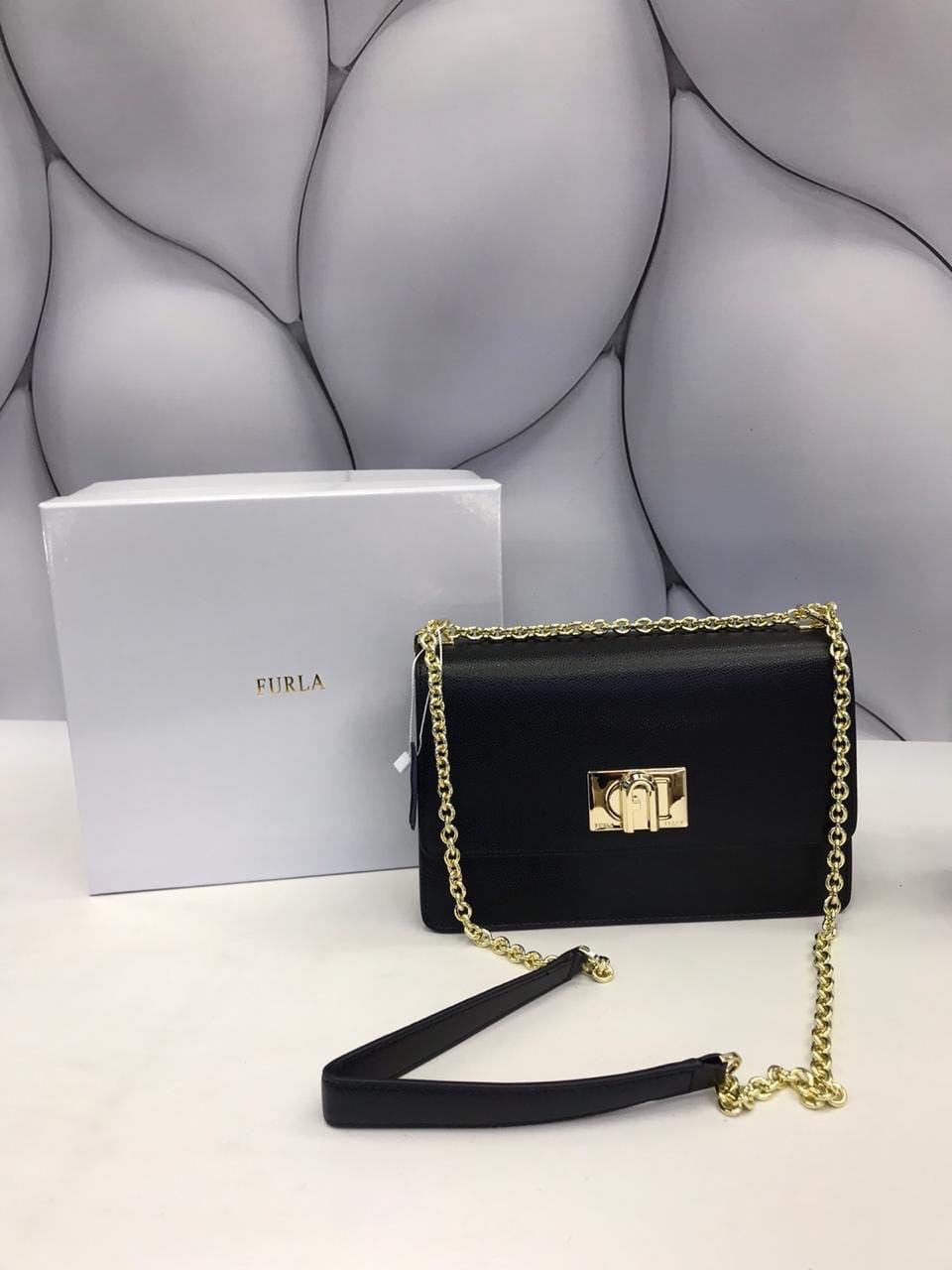 

Женская сумка Furla B1