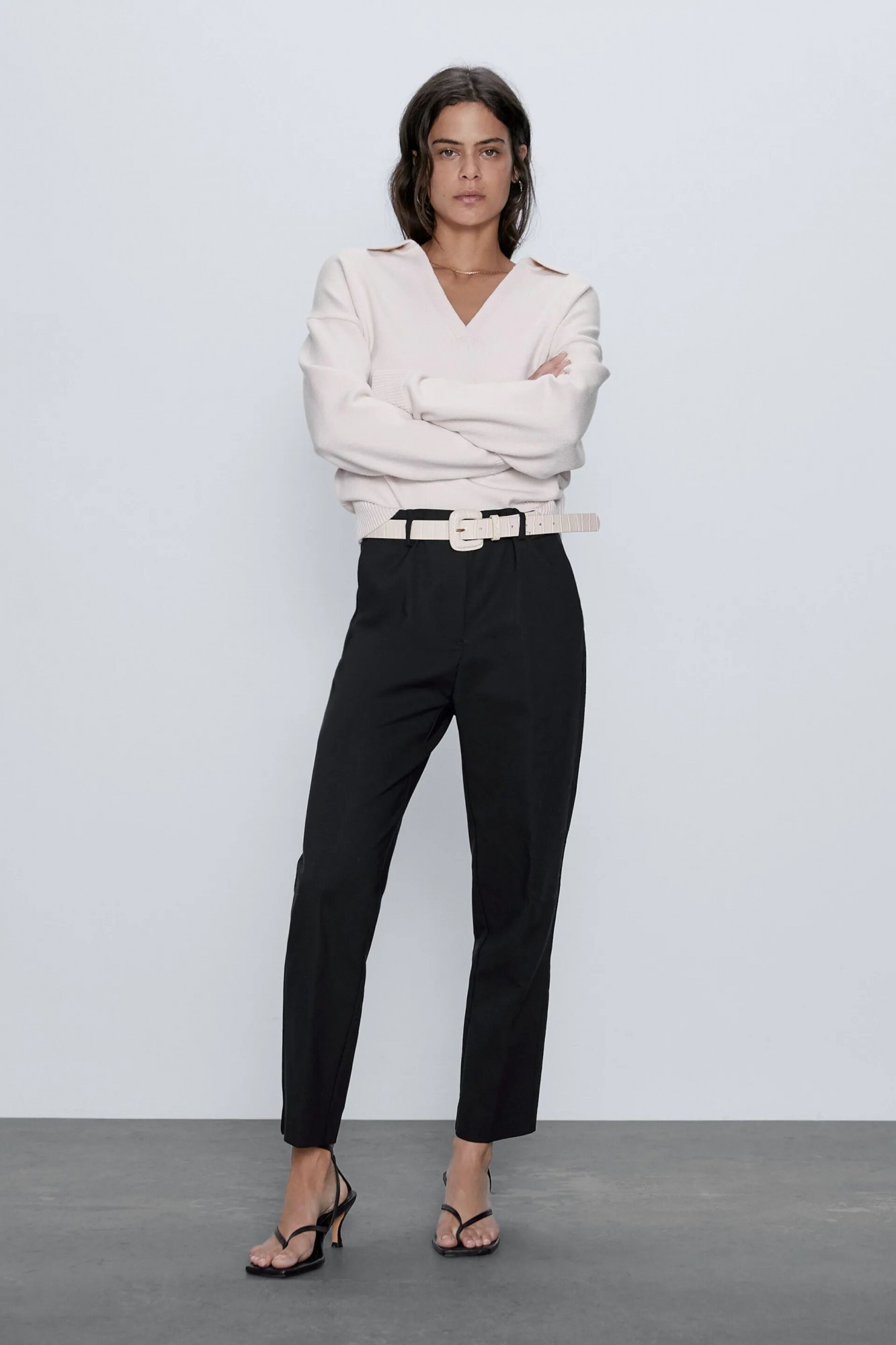 

Брюки Zara с карманами M черные 16-0050