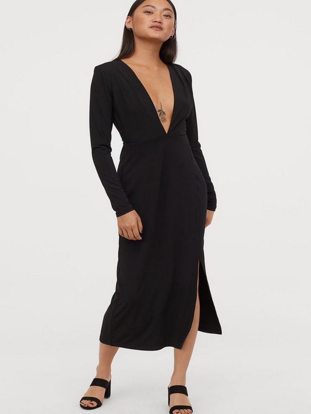 

Платье H&M 03-0812888-0  Черное (СА2000001624739, Платье H&M 03-0812888-0 S Черное (СА2000001624739)