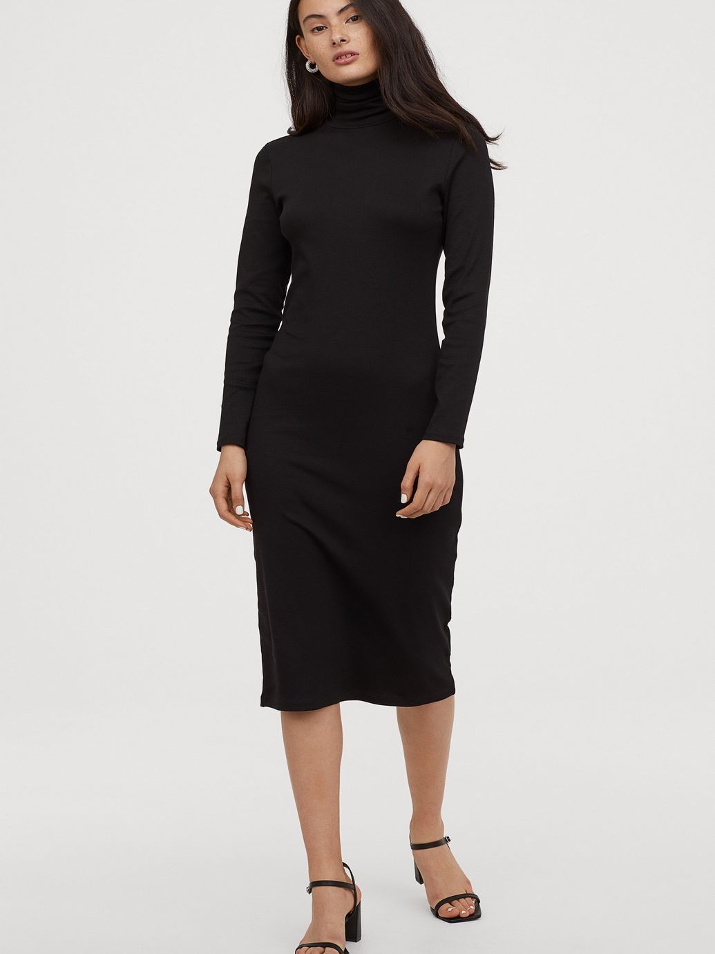 

Платье H&M 0702208-9 S Черное (СА2000001629161)