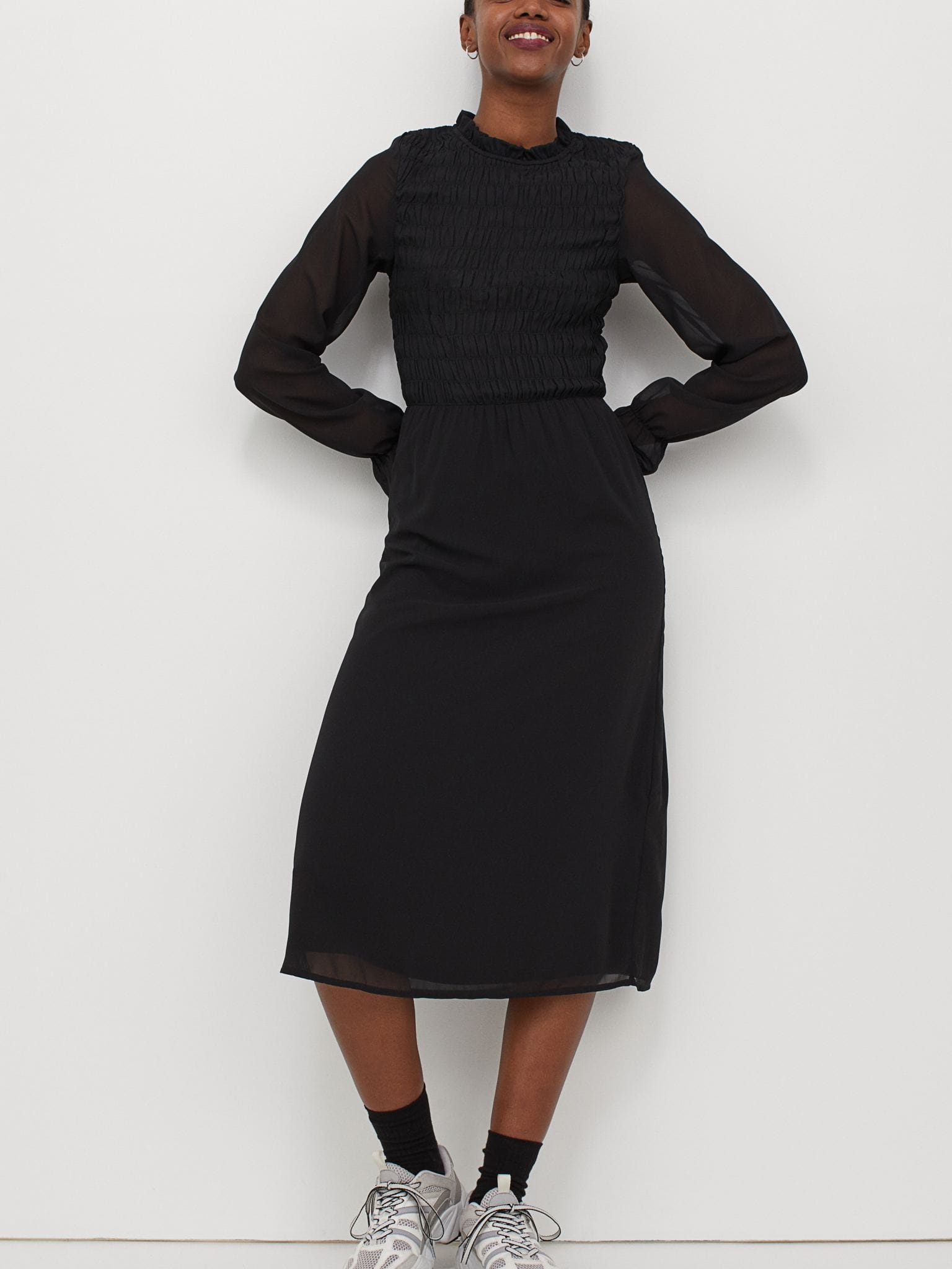 

Платье H&M 9426193sdm M Черное