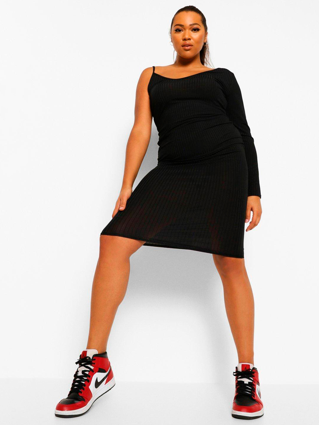 

Платье Boohoo bh05330121  Черное, Платье Boohoo bh05330121 50 Черное