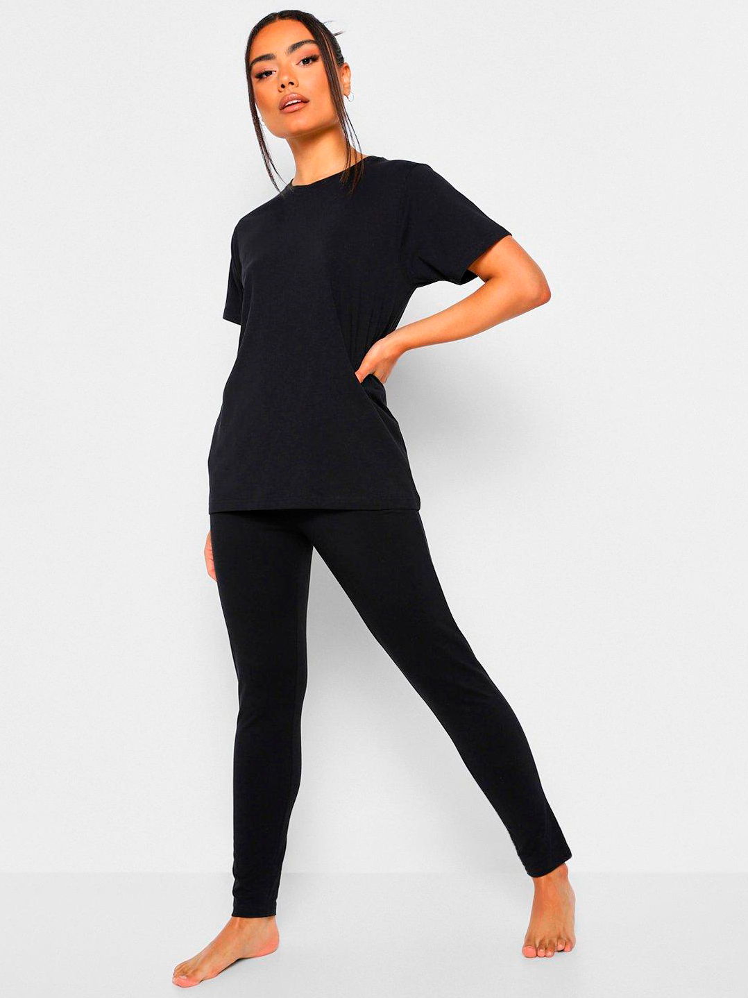 

Футболка Boohoo bh06110076  Черная, Футболка Boohoo bh06110076 40 Черная