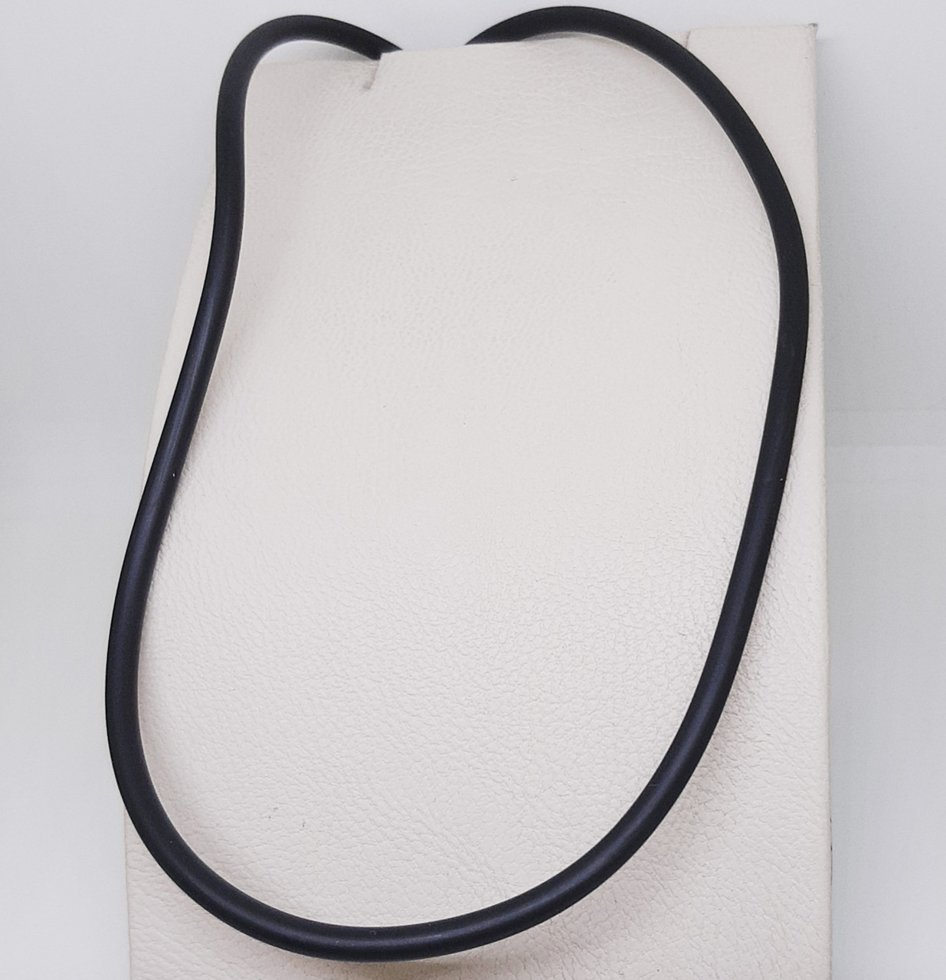 

Шнурок каучуковый с серебряной застежкой 46с008 500, 5.3