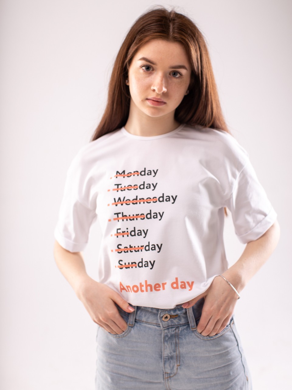 

Футболка Do it honey с принтом "Another day"  белая, Футболка Do it honey с принтом "Another day" S белая