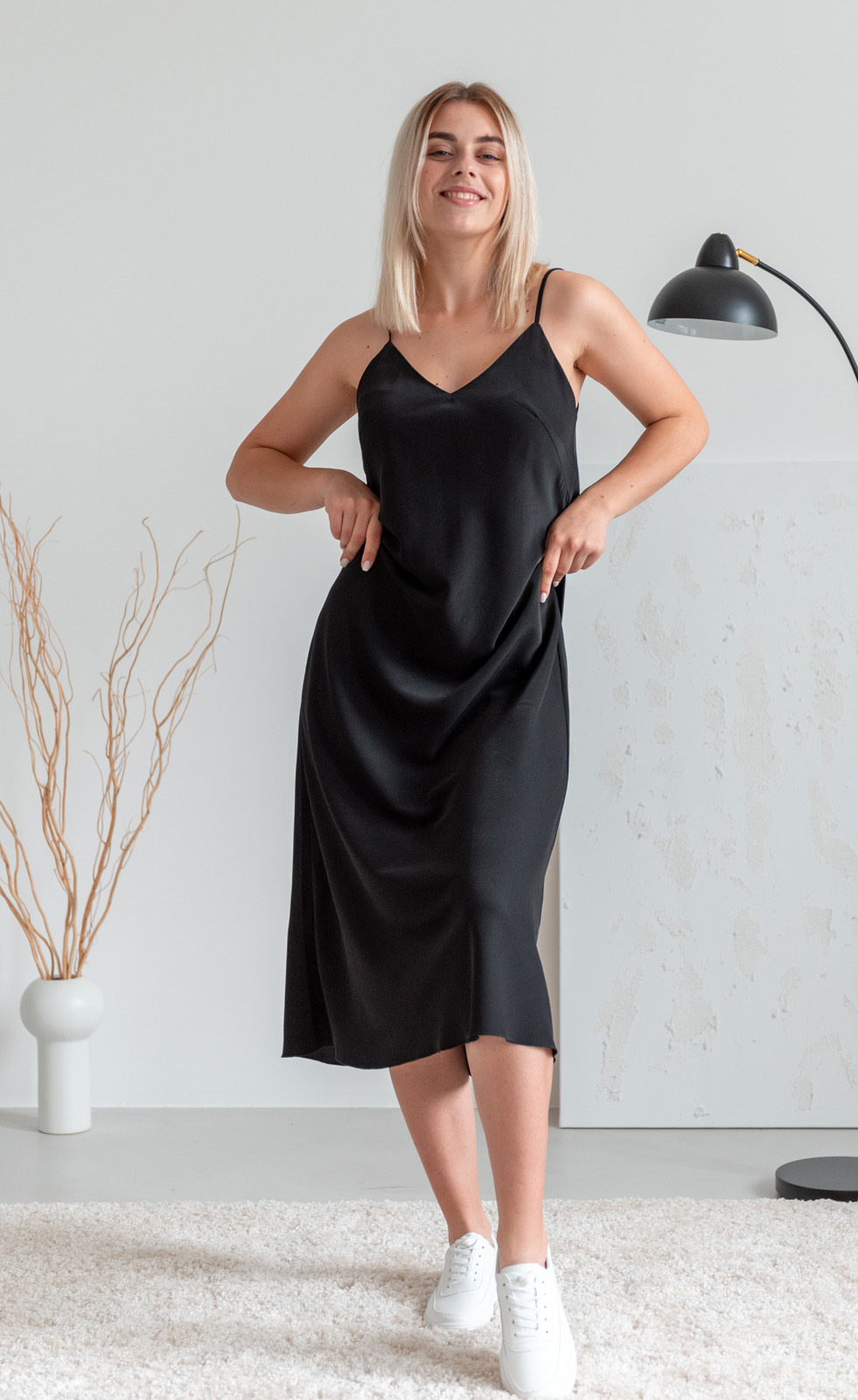 

Платье Wear me Черное удлиненное шелковое женское платье миди на  Чёрный 1w/19/29, Платье Wear me Черное удлиненное шелковое женское платье миди на L Чёрный 1w/19/29