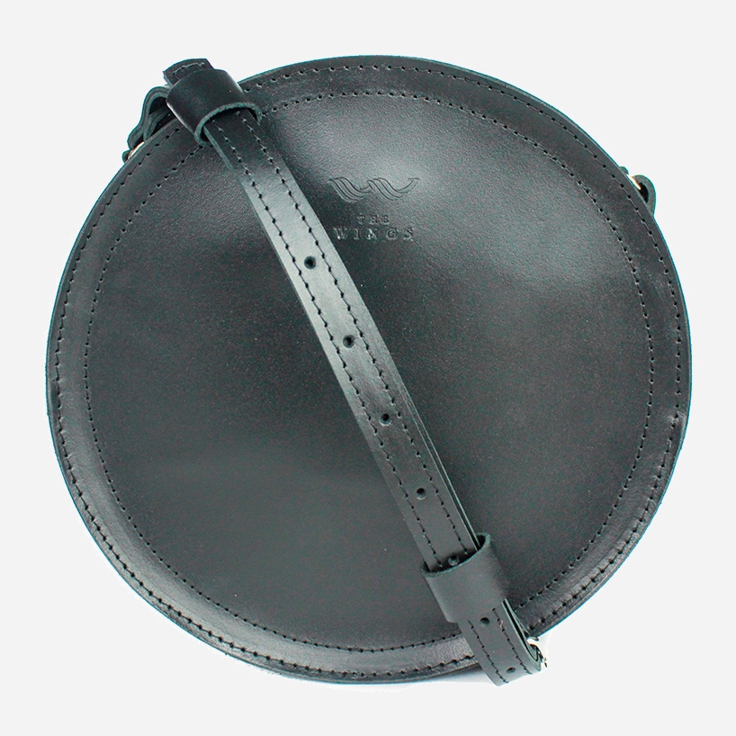 

Женская сумка кожаная The Wings Amy S TW-Amy-small-black-ksr Черная