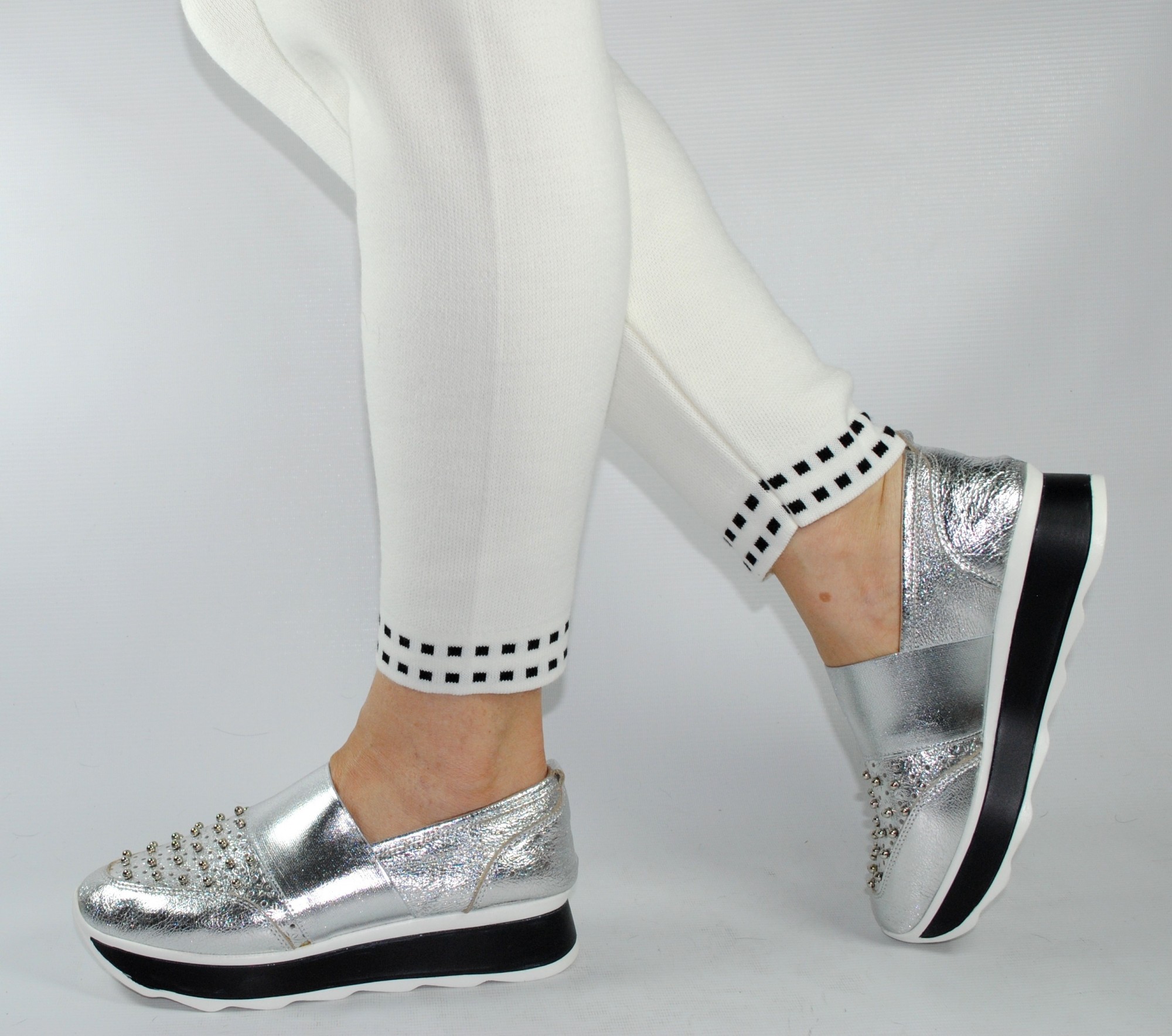 

Женские кроссовки Trend 5116583 39 Серебристый