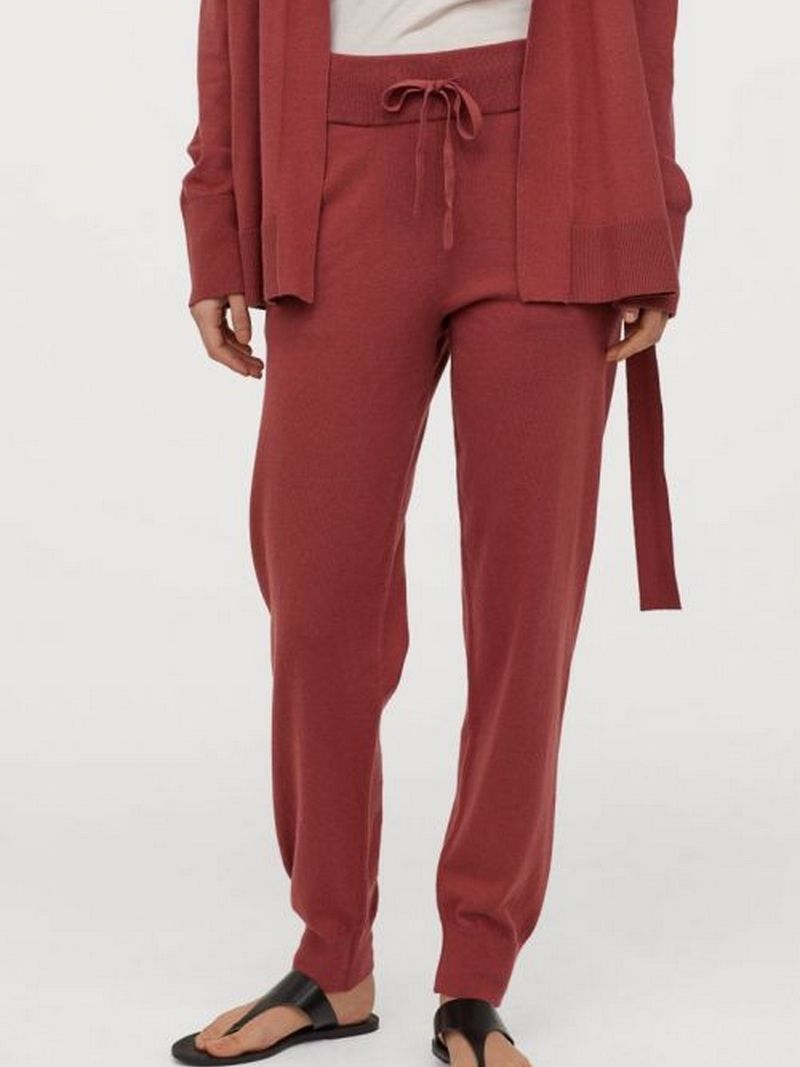 

Брюки-джоггеры H&M 0781467-1 XS Охра (СА2000001739006)