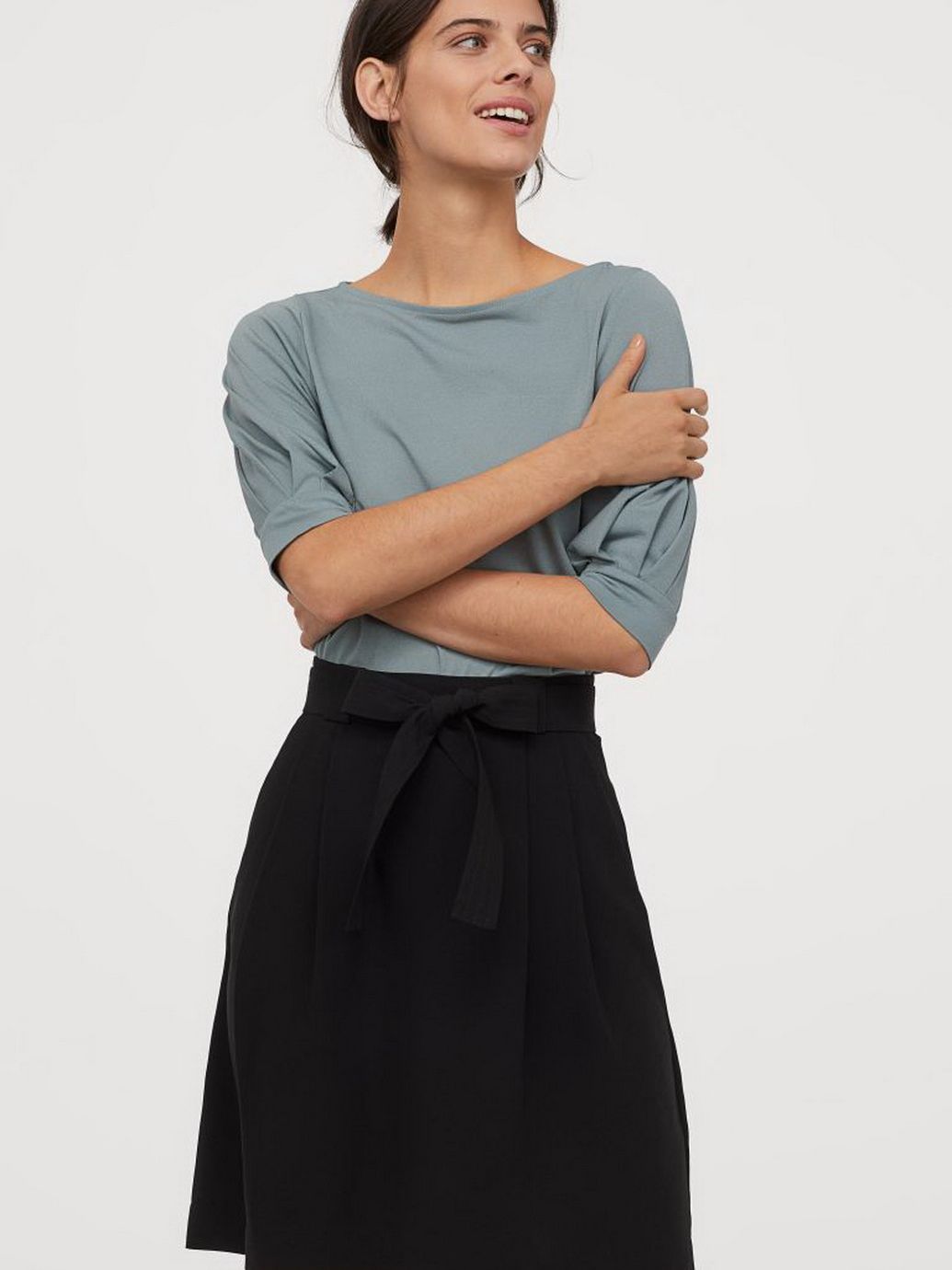 

Юбка H&M 01-0849257-1  Черная (СА2000001573471, Юбка H&M 01-0849257-1 36 Черная (СА2000001573471)