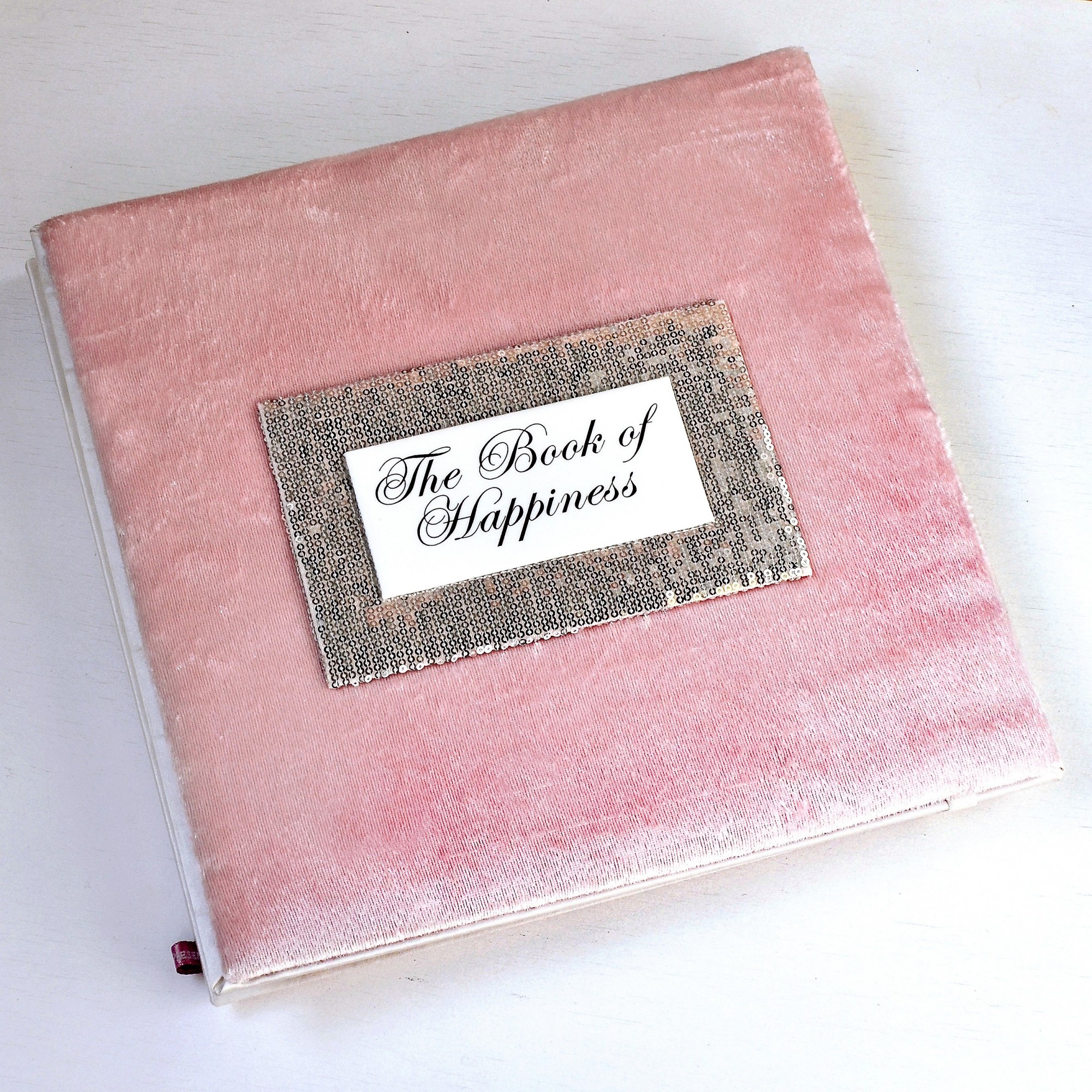 

Фотоальбом Ivanka Present Книга Щастя весільний великий 30х30 см рожевий