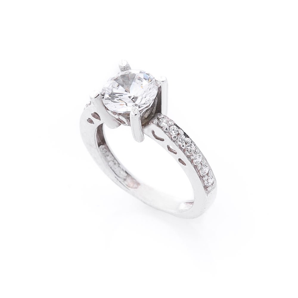 

Серебряное кольцо с фианитами 11964 Оникс 15