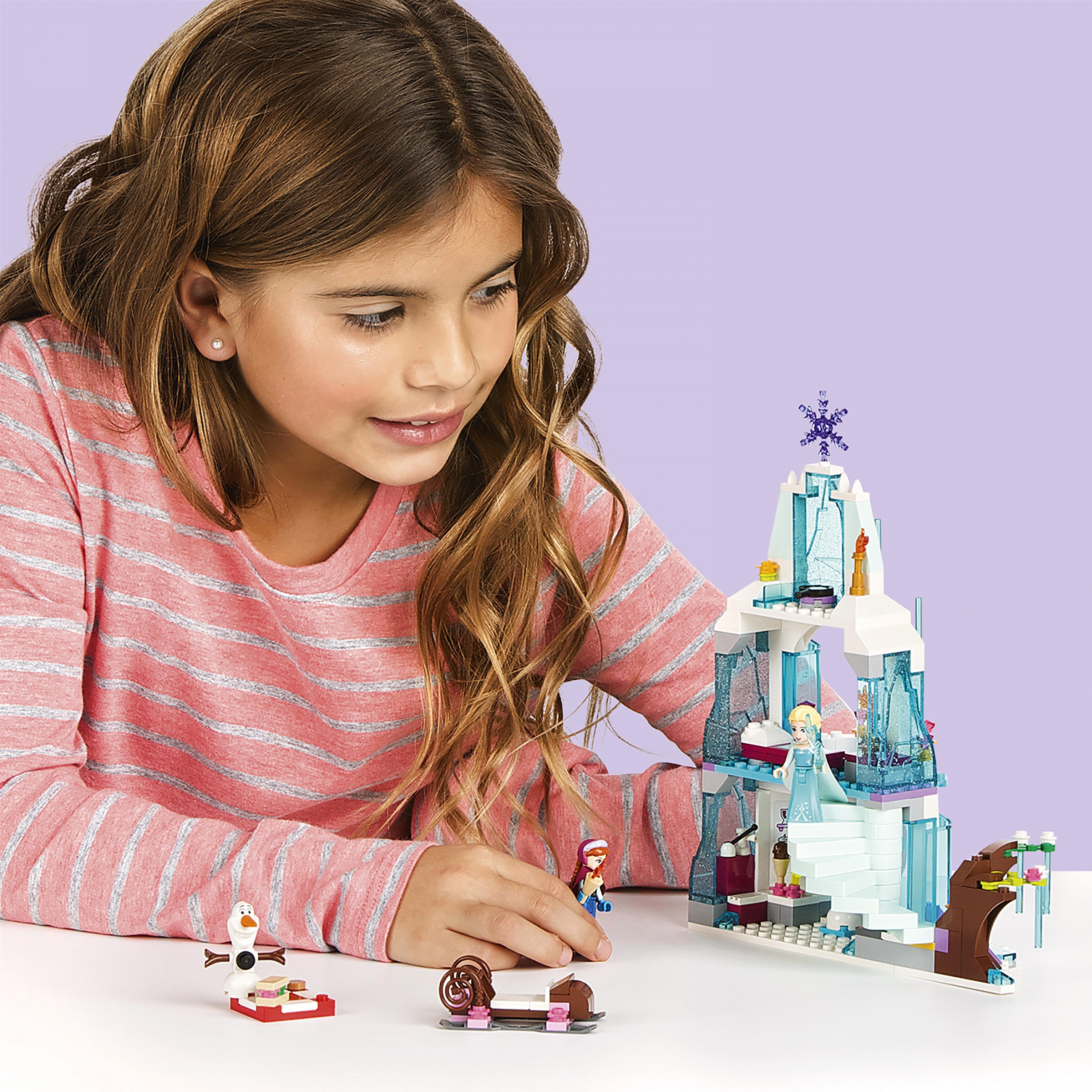 Конструктор LEGO Disney Princess Волшебный ледяной замок Эльзы 43172